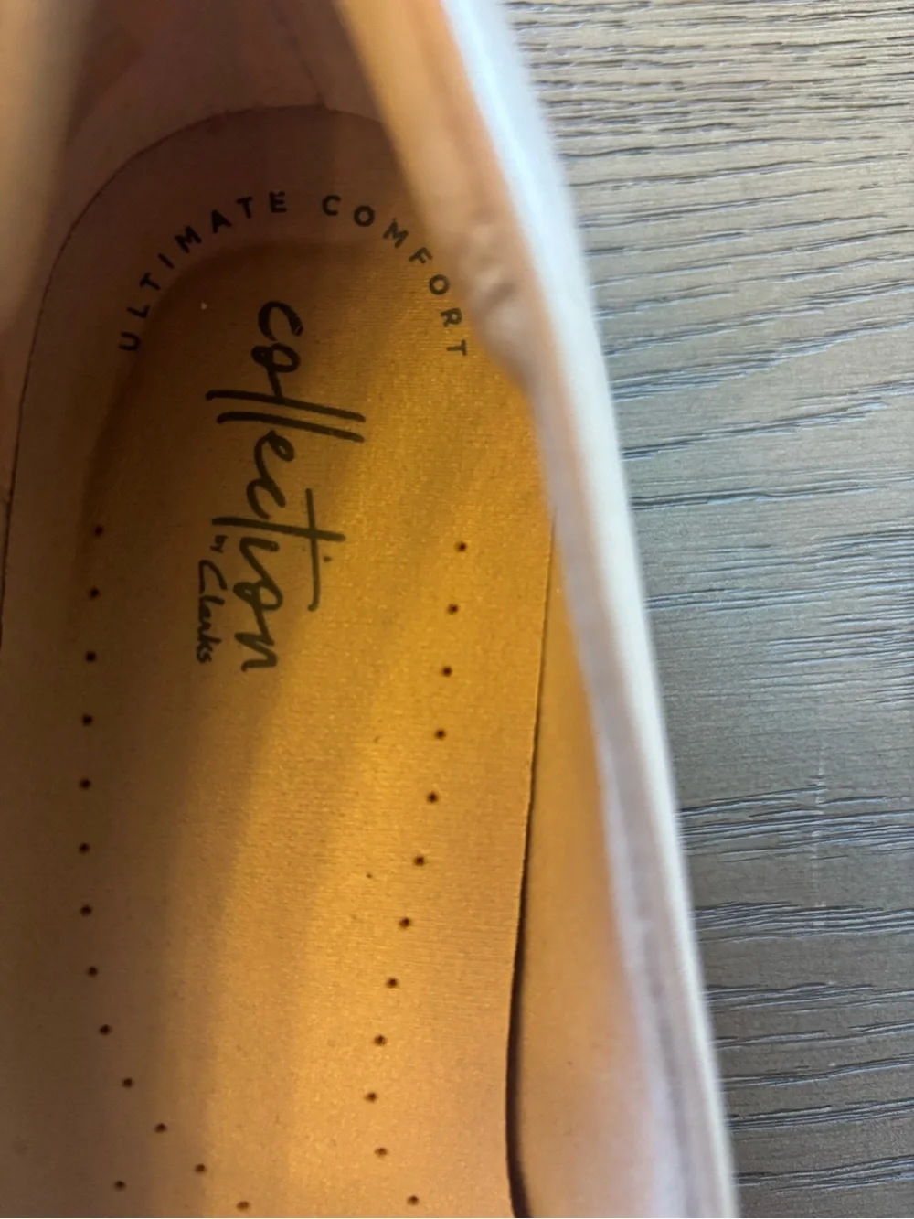 Clarks Juliet Monte Beige Leather Women's Low Heel Pump